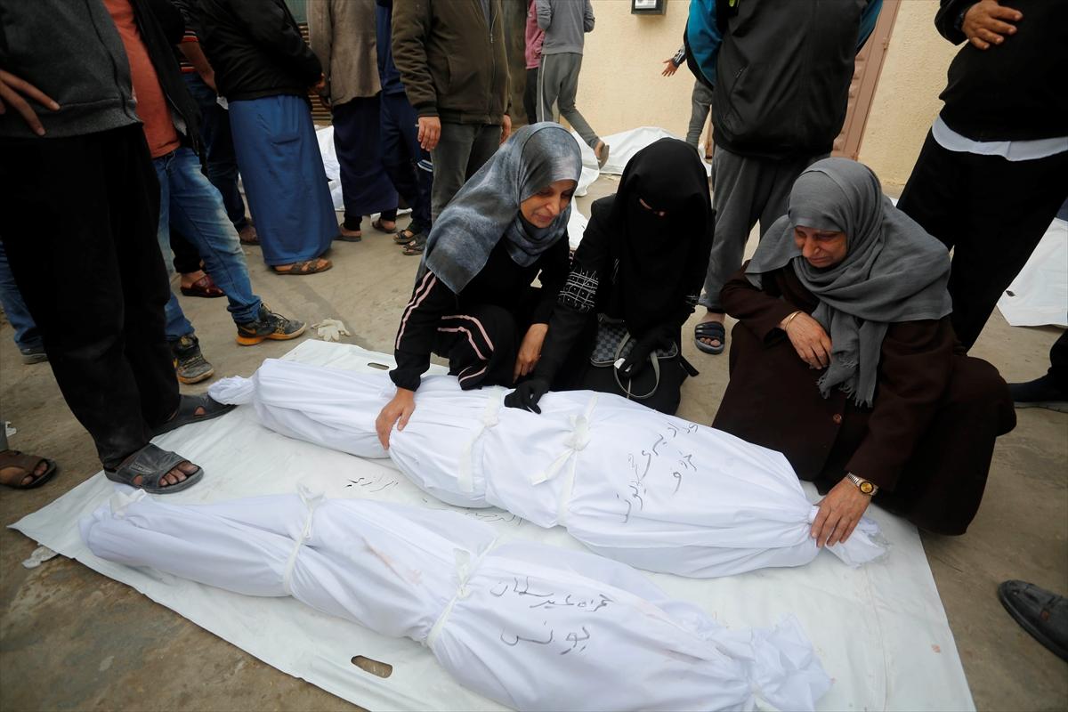 İsrail ateşkes dinlemiyor! Savaşın 47'nci gününde Gazze'yi bombardımana tuttu