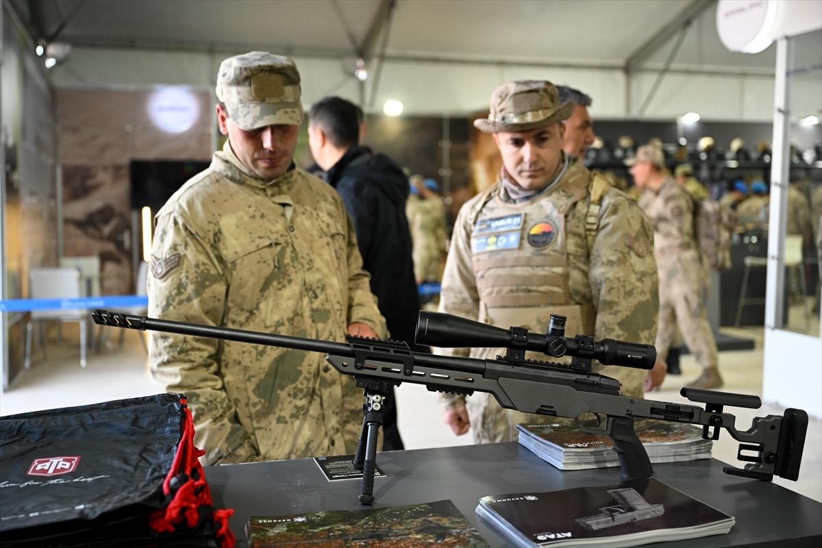 İzmir'de jandarma keskin nişancıları yarıştı