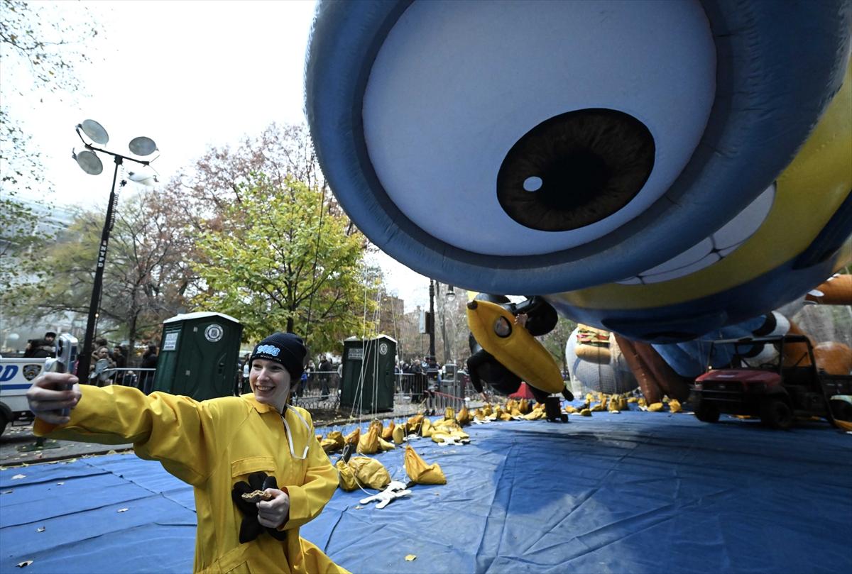 Devasa balonlar New York sokaklarında! Şükran Günü için hazırlıklar sürüyor...