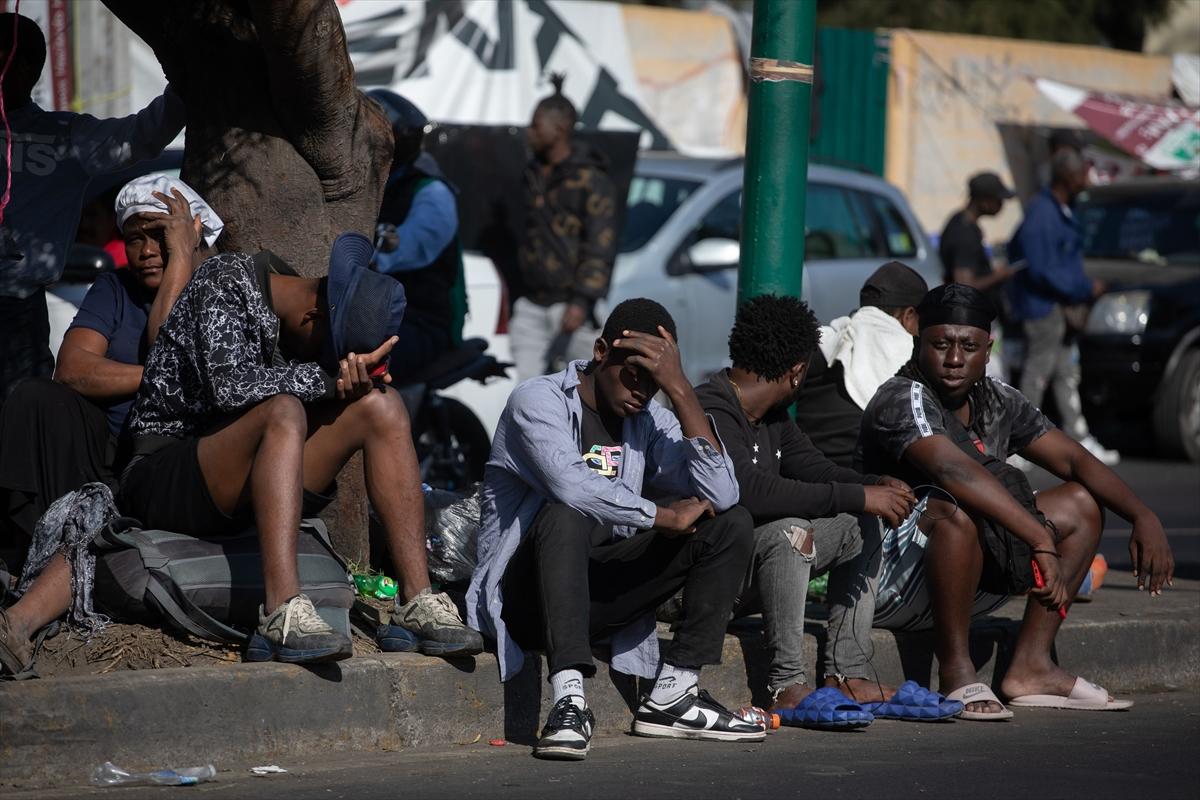 Haitili göçmenler Meksika'da kamp kurdu