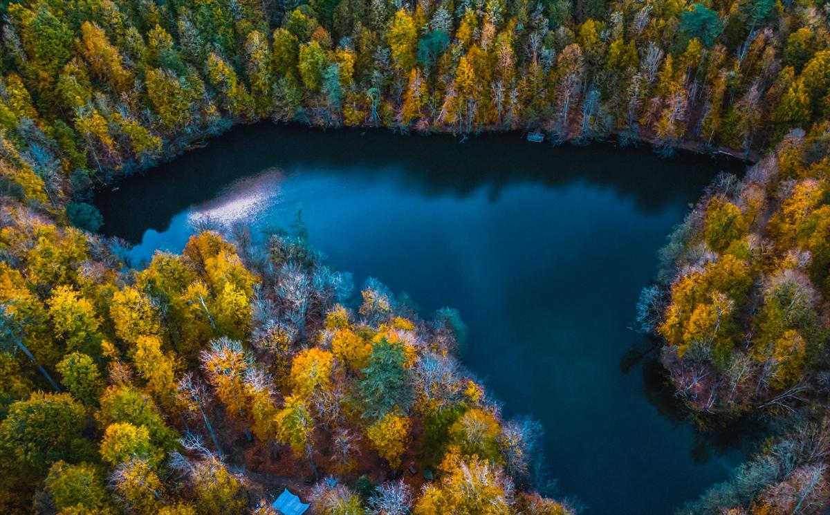 Saklı cennet Yedigöller'de sonbaharla birlikte renk cümbüşü yaşanıyor