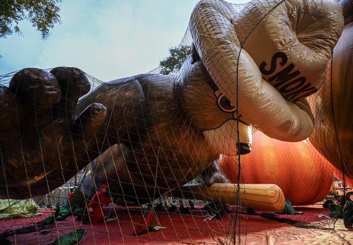 Devasa balonlar New York sokaklarında! Şükran Günü için hazırlıklar sürüyor...