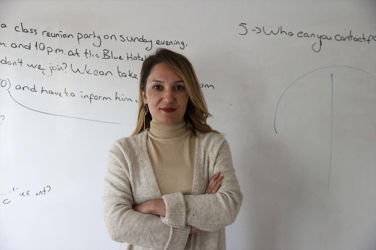 Minik depremzedeler, konteyner kentlerde eğitim hayatına devam ediyor