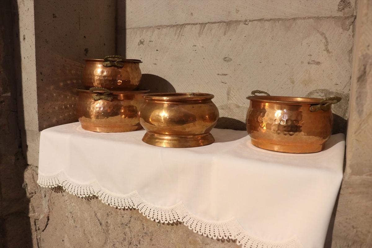 Kayseri'de 200 yıla kadar uzanan çeyizlerden sergi açıldı