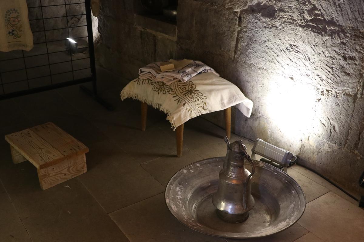 Kayseri'de 200 yıla kadar uzanan çeyizlerden sergi açıldı