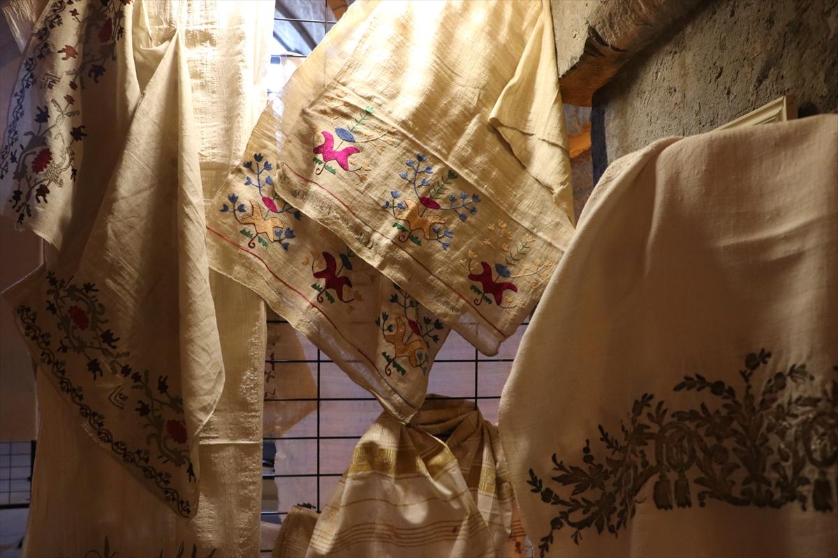 Kayseri'de 200 yıla kadar uzanan çeyizlerden sergi açıldı