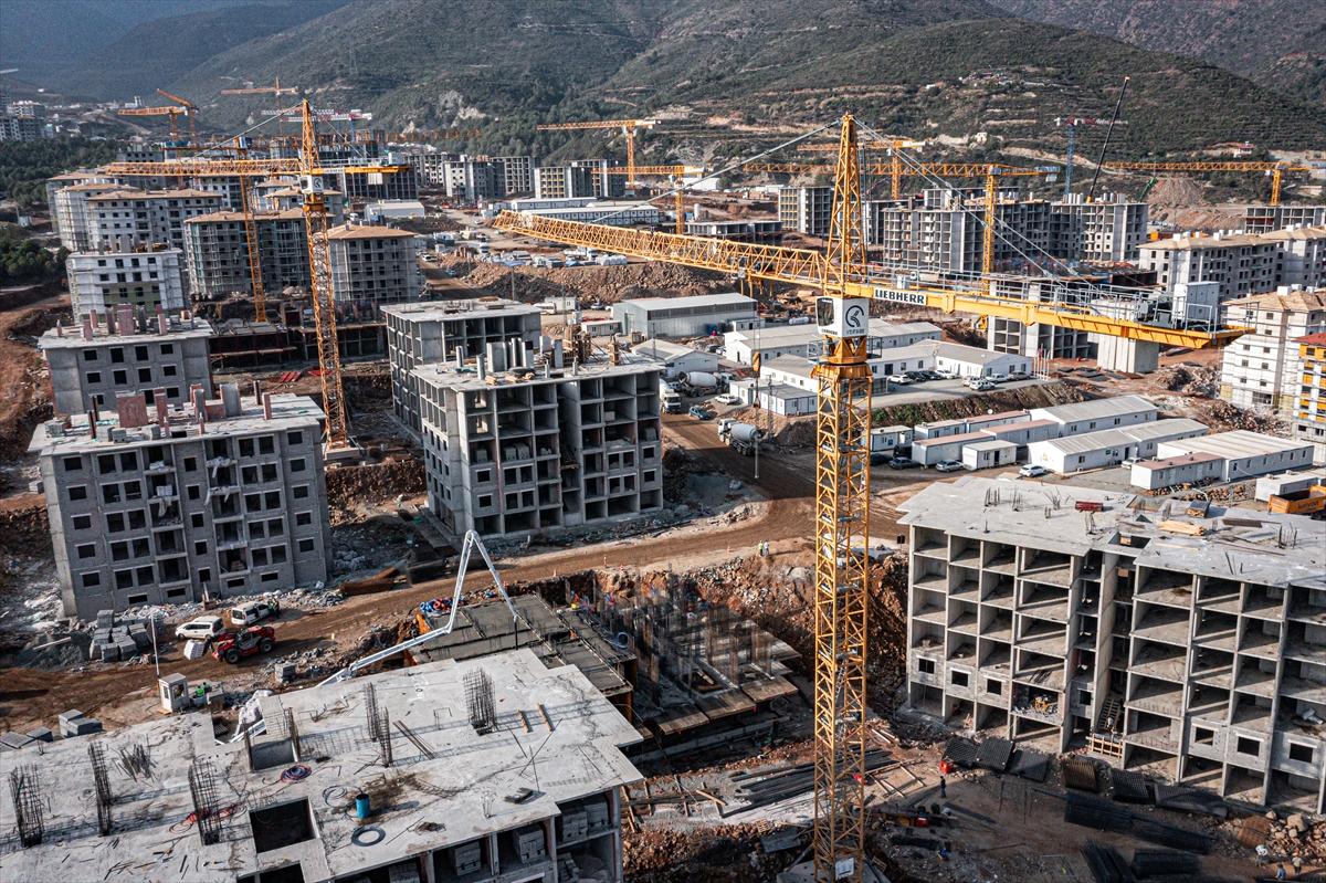 Depremin vurduğu Hatay'da afet konutlarında sona gelindi