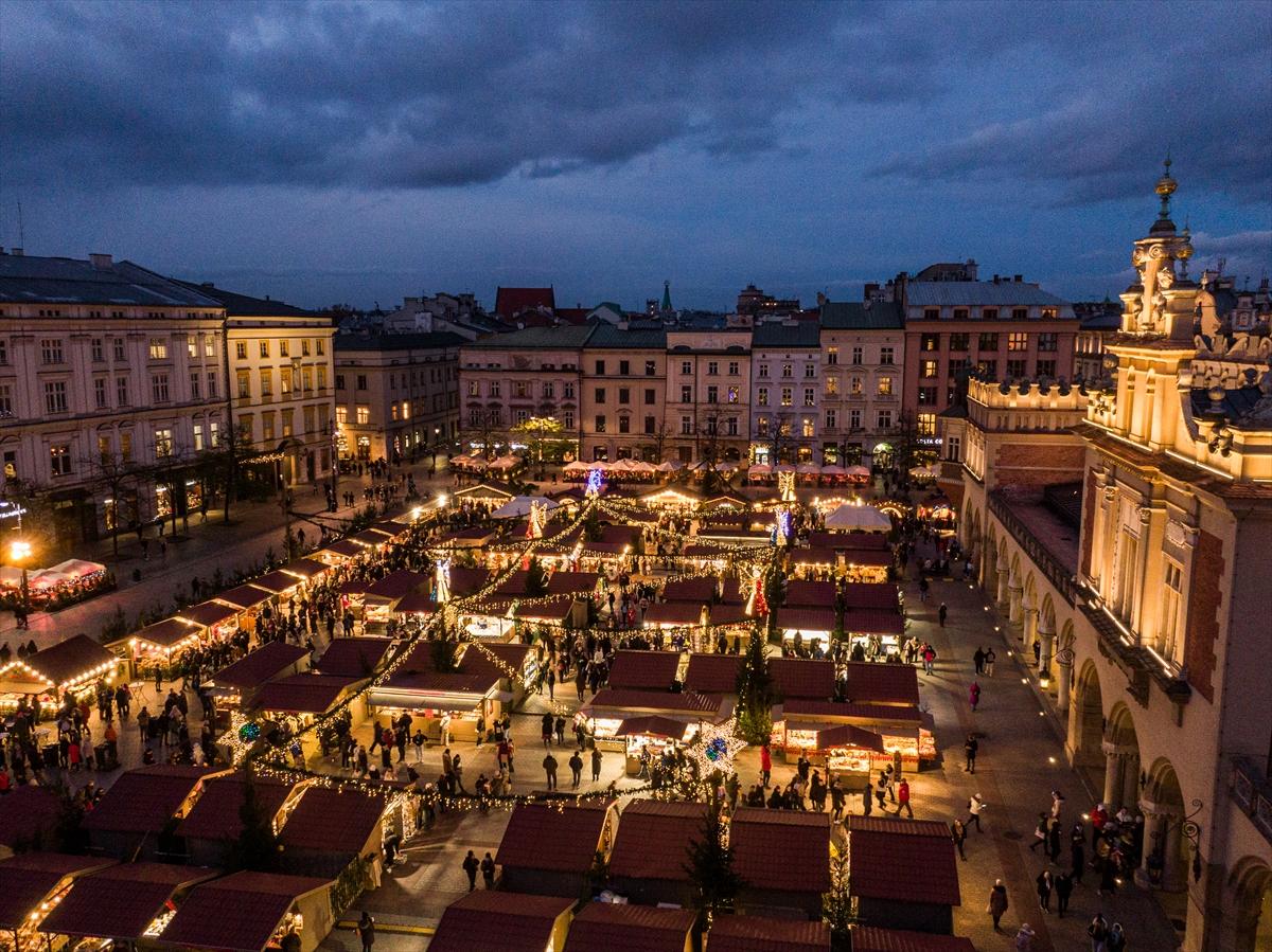 Avrupa'nın en iyisi seçildi! İşte o Noel pazarından kareler...