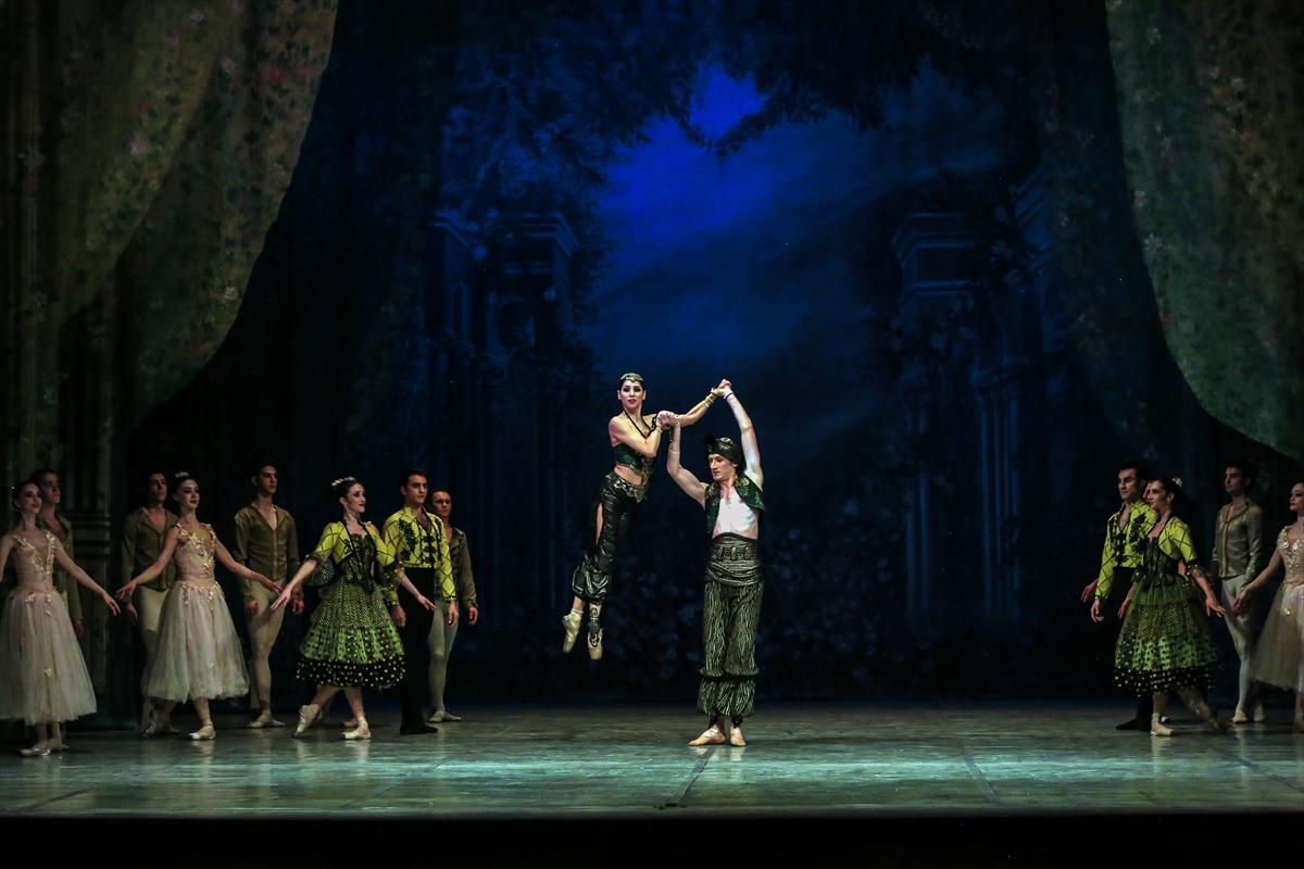 Ankara Devlet Opera ve Balesi'nden ilgi çeken prova: "Fındıkkıran"