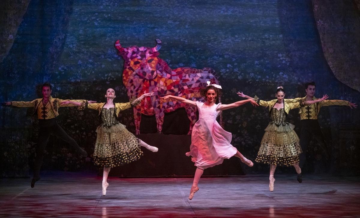 Ankara Devlet Opera ve Balesi'nden ilgi çeken prova: "Fındıkkıran"