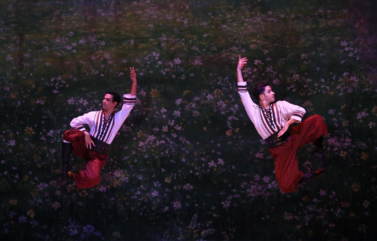 Ankara Devlet Opera ve Balesi'nden ilgi çeken prova: "Fındıkkıran"