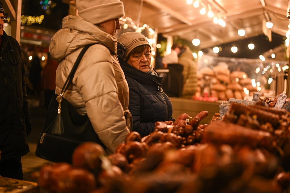 Avrupa'nın en iyisi seçildi! İşte o Noel pazarından kareler...