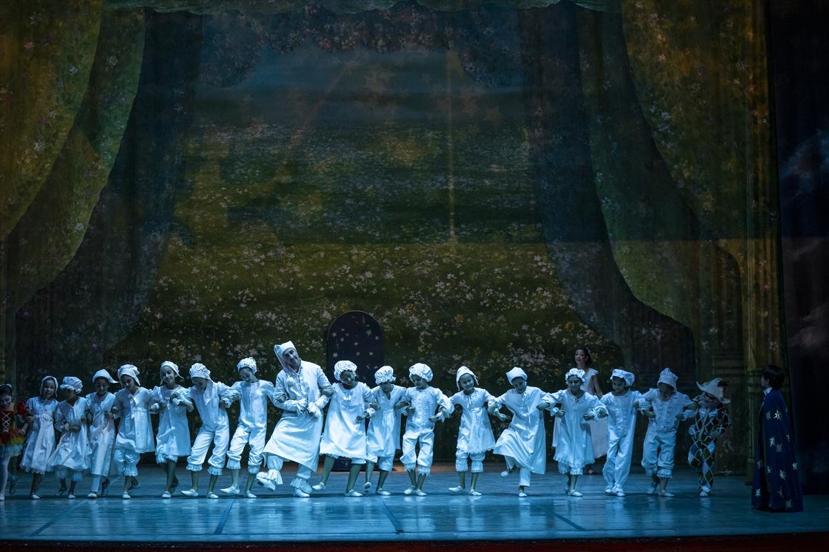 Ankara Devlet Opera ve Balesi'nden ilgi çeken prova: "Fındıkkıran"