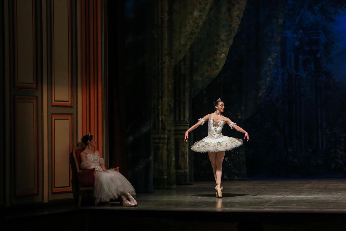 Ankara Devlet Opera ve Balesi'nden ilgi çeken prova: "Fındıkkıran"