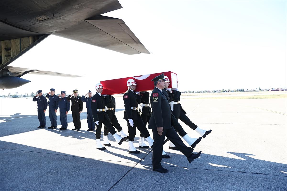 Türkiye şehitlerine veda ediyor