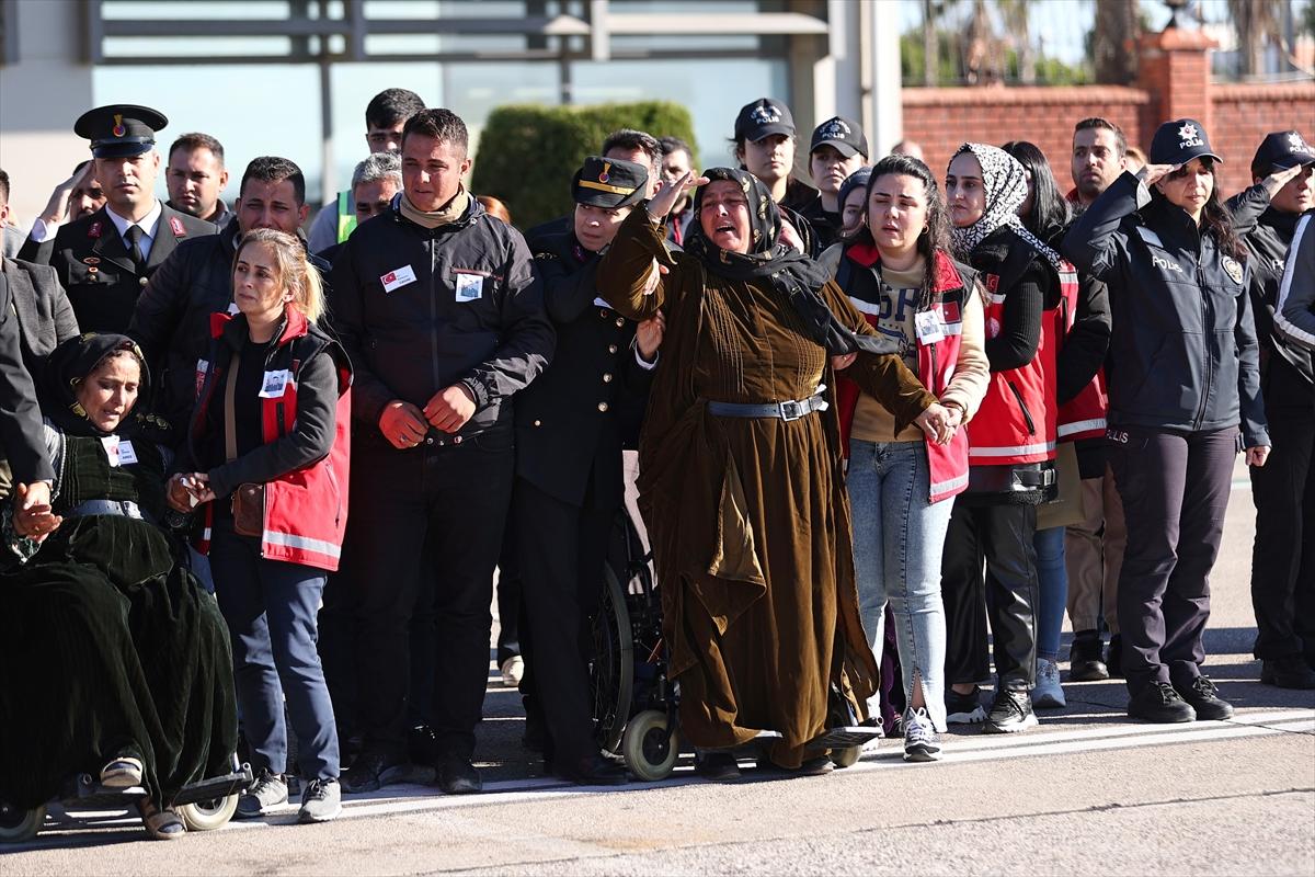 Türkiye şehitlerine veda ediyor