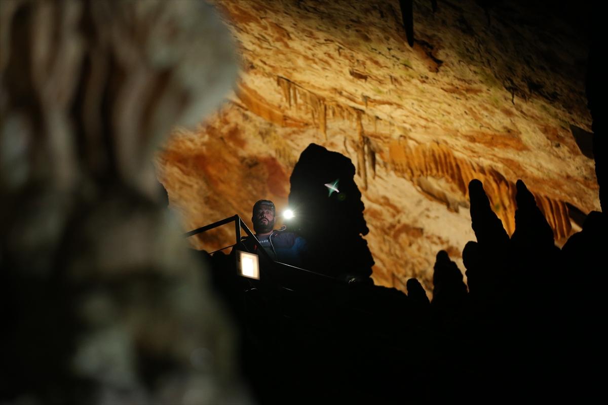 Bursa'nın dikkat çeken 3 milyon yıllık mağarası