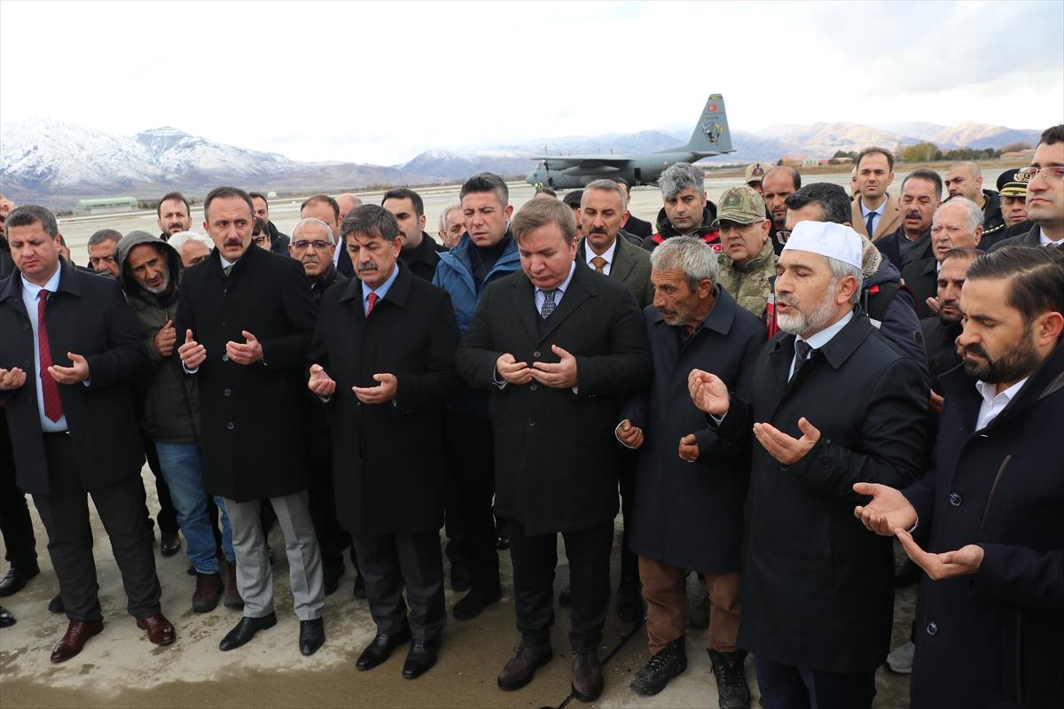 Türkiye şehitlerine veda ediyor