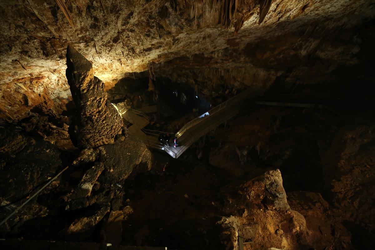 Bursa'nın dikkat çeken 3 milyon yıllık mağarası