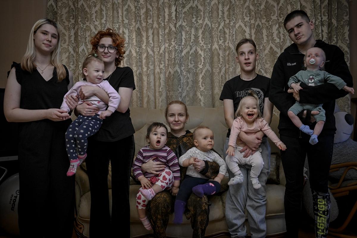 Ukrayna'da ebeveynsiz kalan çocukların koruyucu annesi! Mariya...