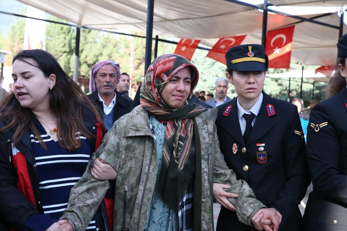 Türkiye şehitlerine veda ediyor