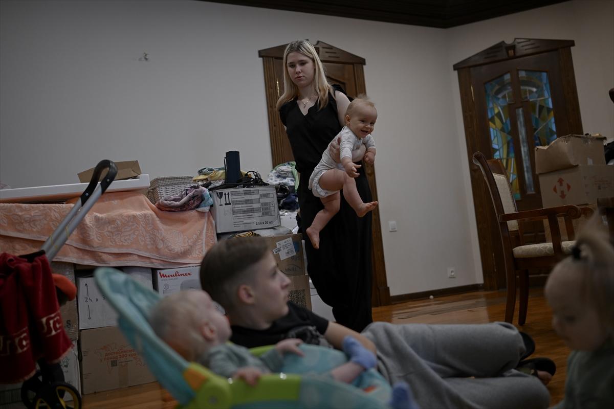 Ukrayna'da ebeveynsiz kalan çocukların koruyucu annesi! Mariya...