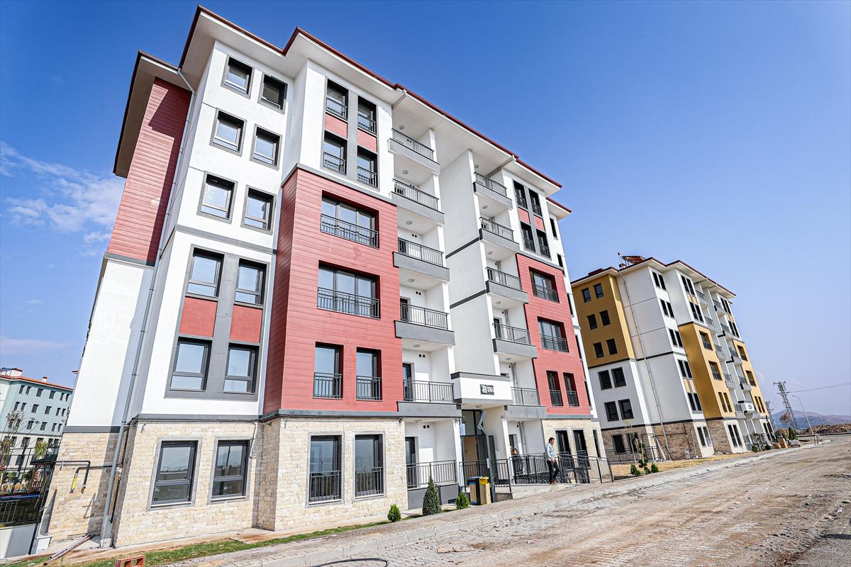 İslahiye'de enkazdan eser kalmadı: Depreme dayanıklı, dört dörtlük konutlar hazır!