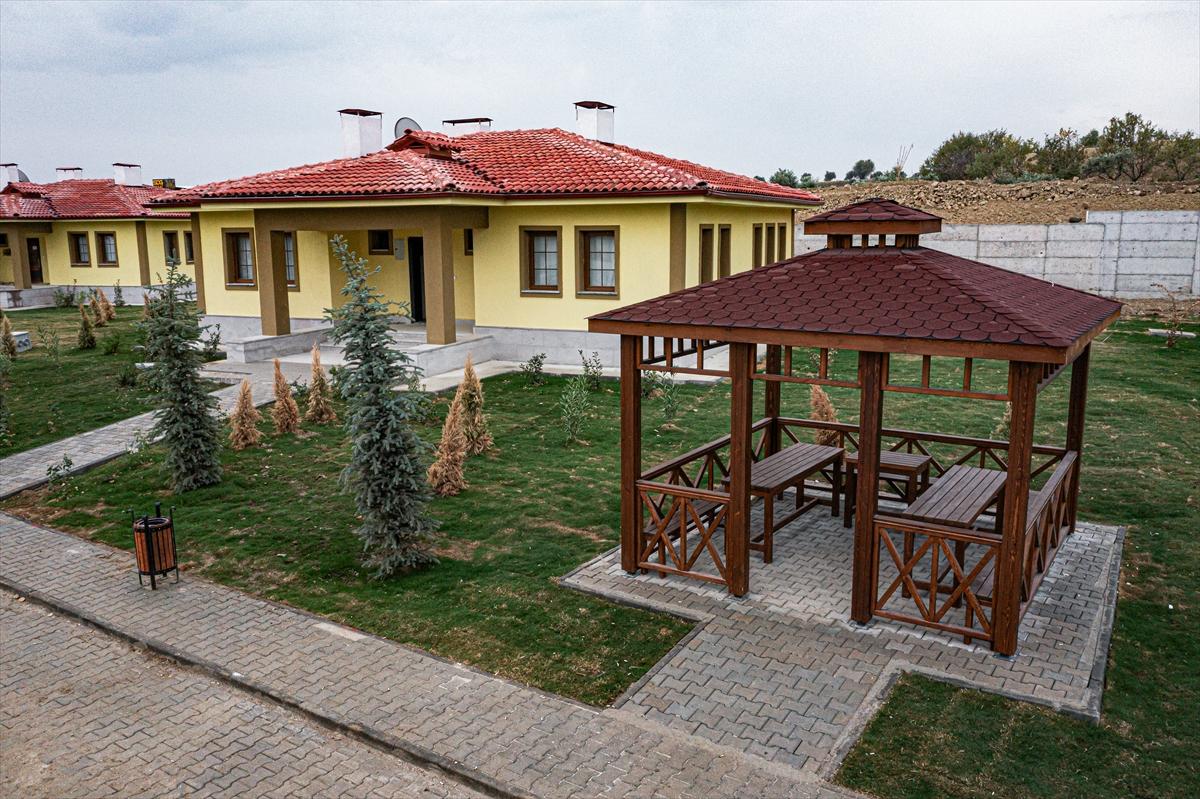 Hatay'ın deprem konutları! Köy evleri kısa sürede yükseldi