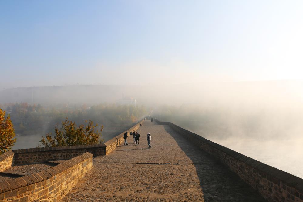 Diyarbakır'da sis... Kartpostallık görüntüler ortaya çıktı