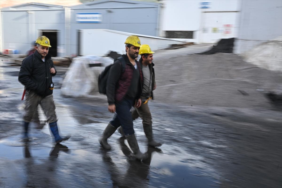 Somalı madenciler, arama kurtarma eğitimlerini tamamladı