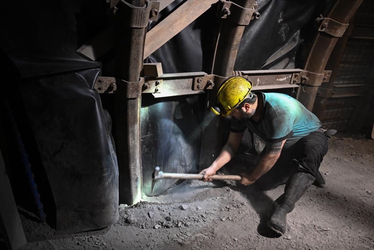 Somalı madenciler, arama kurtarma eğitimlerini tamamladı