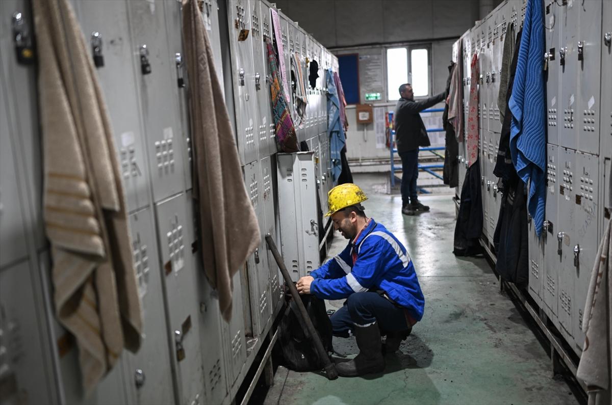 Somalı madenciler, arama kurtarma eğitimlerini tamamladı