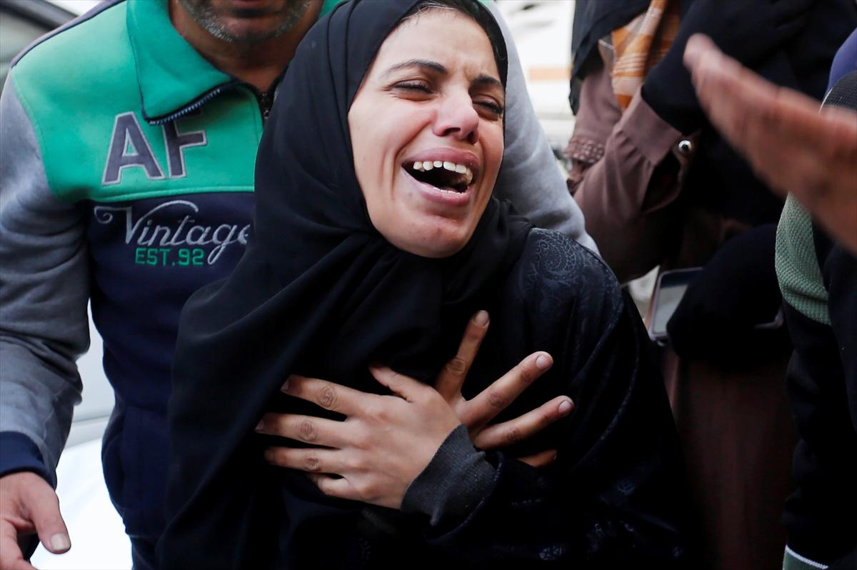 Gazze'de anne ve babaların gözyaşları 2 aydır dinmiyor