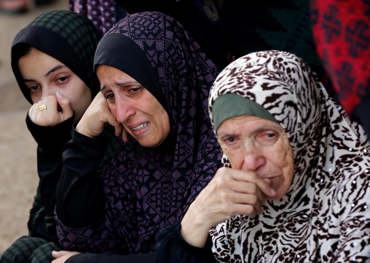 Gazze'de anne ve babaların gözyaşları 2 aydır dinmiyor