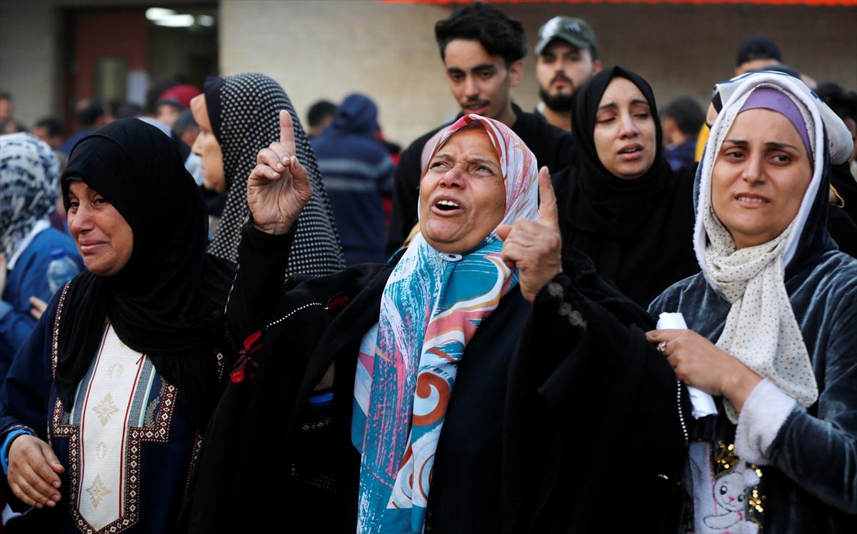 Gazze'de anne ve babaların gözyaşları 2 aydır dinmiyor