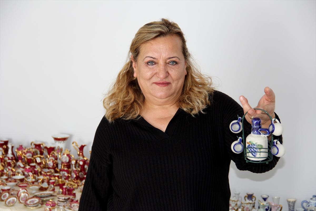 Kayserili koleksiyoner, dünyayı gezerek 1500 parça mini biblo biriktirdi