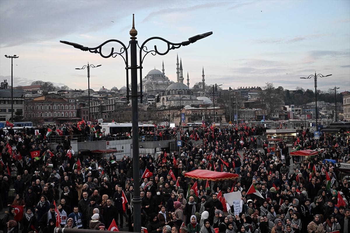 İstanbul'da tarihi yürüyüş: Şehitlerimize Rahmet, Filistin'e Destek, İsrail'e Lanet!