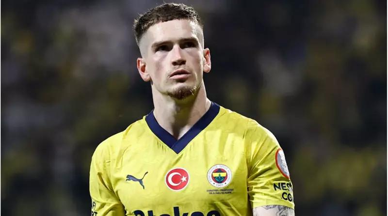 Fenerbahçe'de 6 futbolcuyla yollar ayrılacak