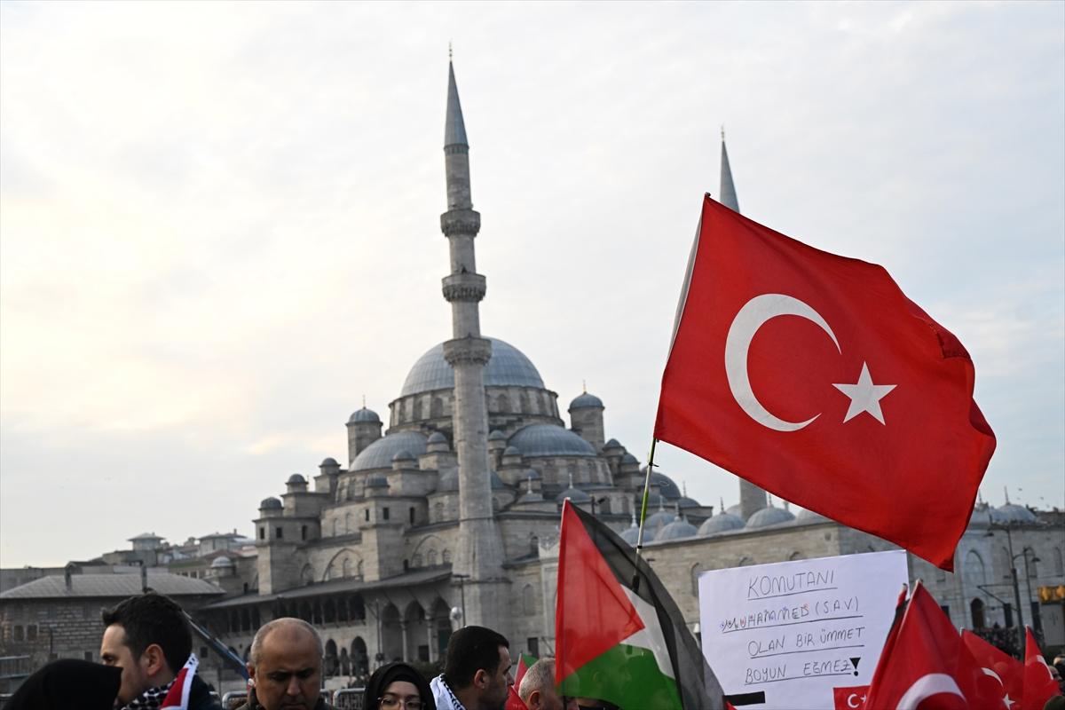 İstanbul'da tarihi yürüyüş: Şehitlerimize Rahmet, Filistin'e Destek, İsrail'e Lanet!