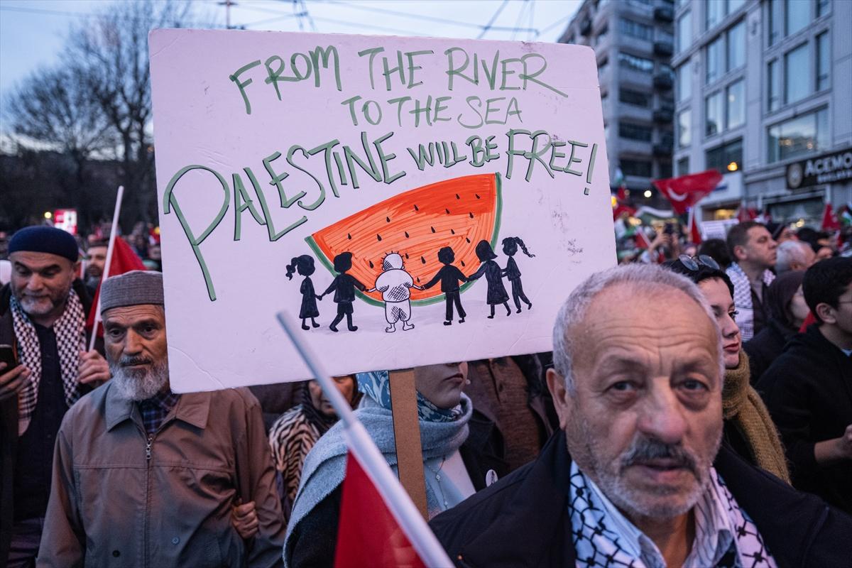 İstanbul'da tarihi yürüyüş: Şehitlerimize Rahmet, Filistin'e Destek, İsrail'e Lanet!