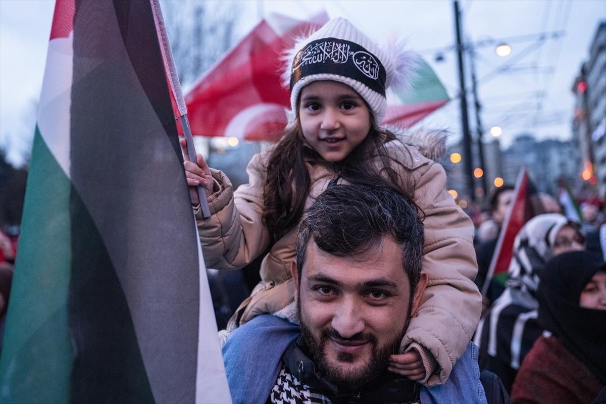 İstanbul'da tarihi yürüyüş: Şehitlerimize Rahmet, Filistin'e Destek, İsrail'e Lanet!