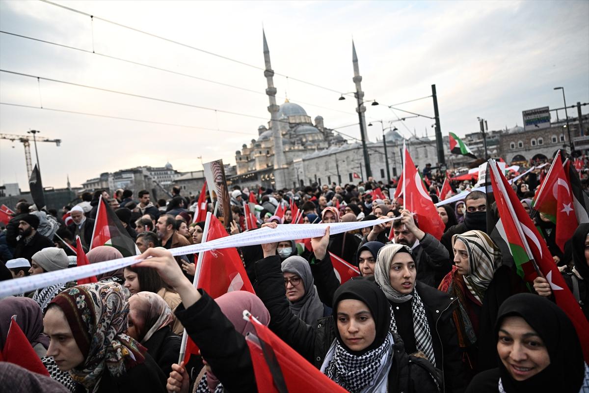 İstanbul'da tarihi yürüyüş: Şehitlerimize Rahmet, Filistin'e Destek, İsrail'e Lanet!
