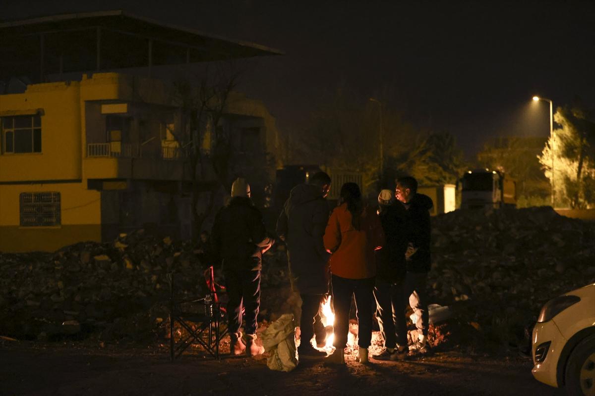 Depremzedeler, 6 Şubat'ın yıl dönümünde sokaklarda
