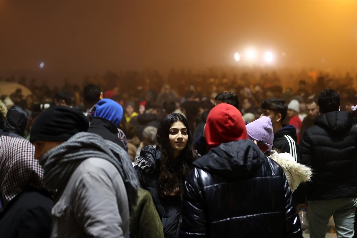 Depremzedeler, 6 Şubat'ın yıl dönümünde sokaklarda