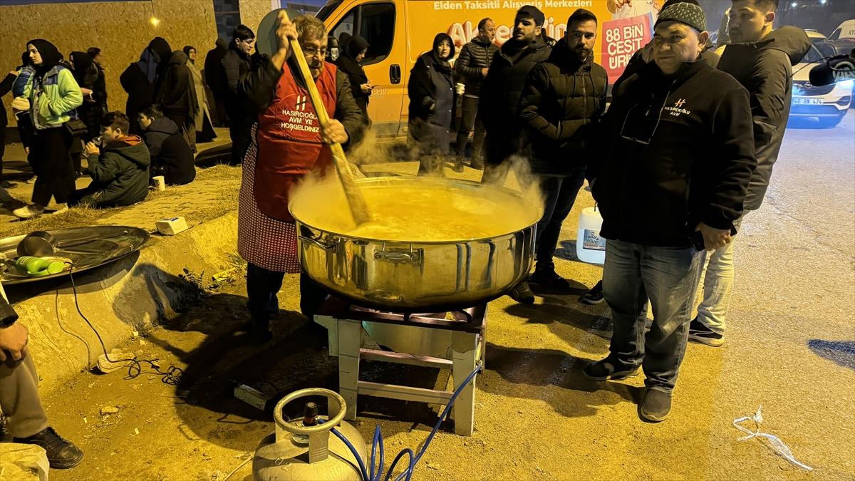 Depremzedeler, 6 Şubat'ın yıl dönümünde sokaklarda