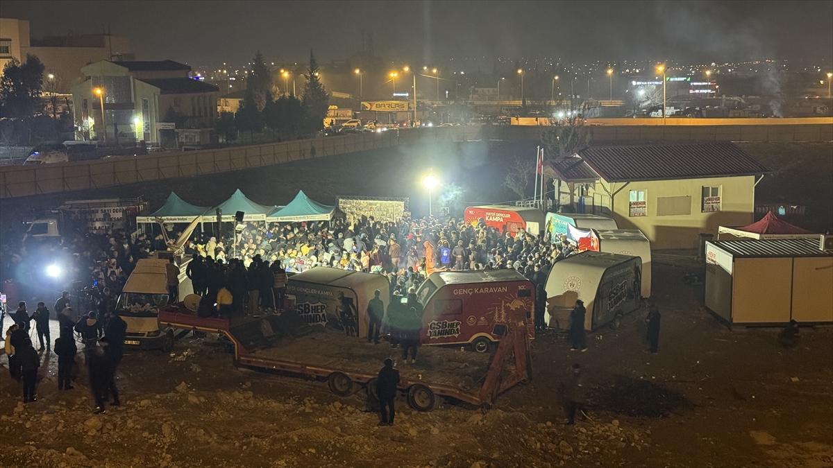 Depremzedeler, 6 Şubat'ın yıl dönümünde sokaklarda