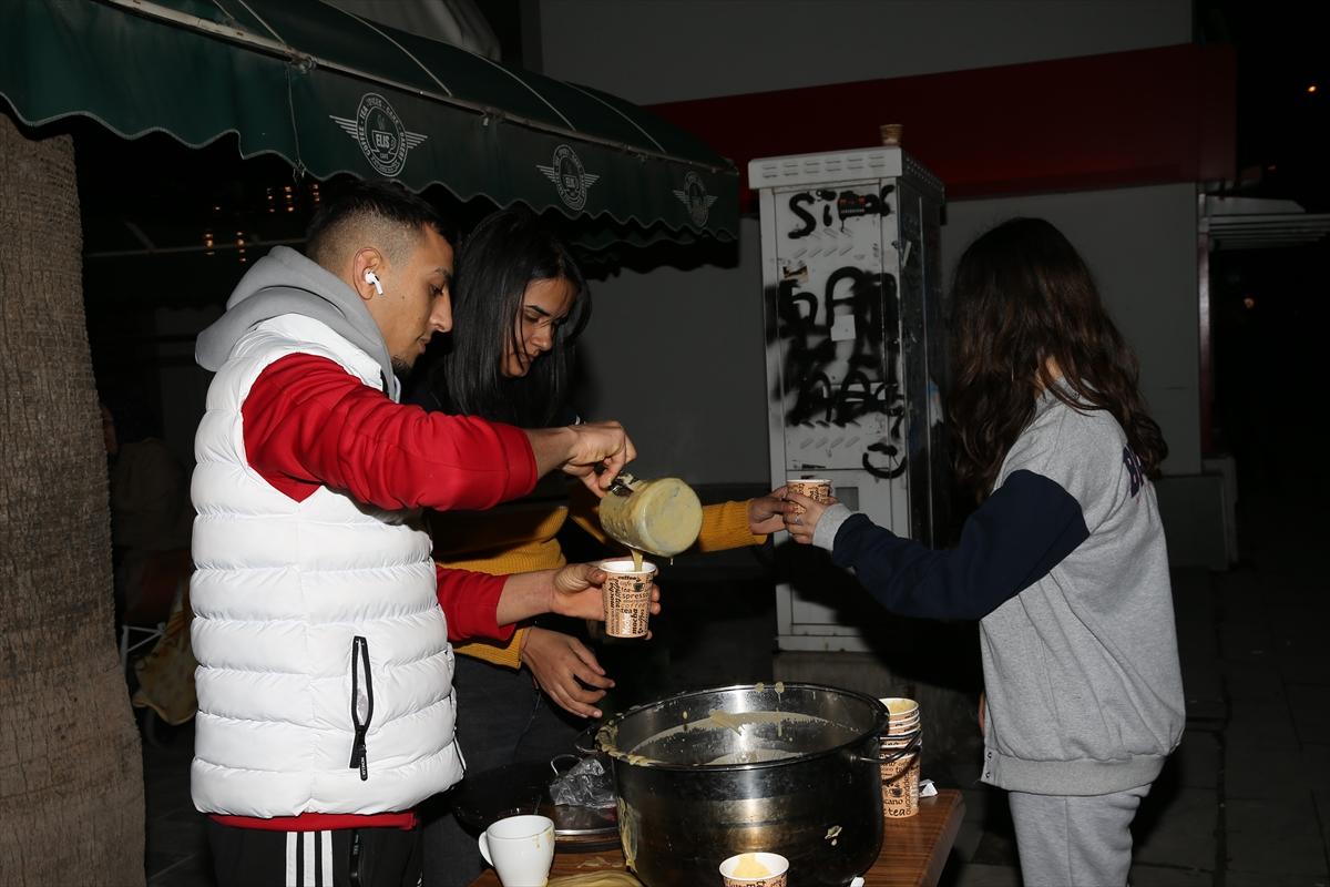 Depremzedeler, 6 Şubat'ın yıl dönümünde sokaklarda