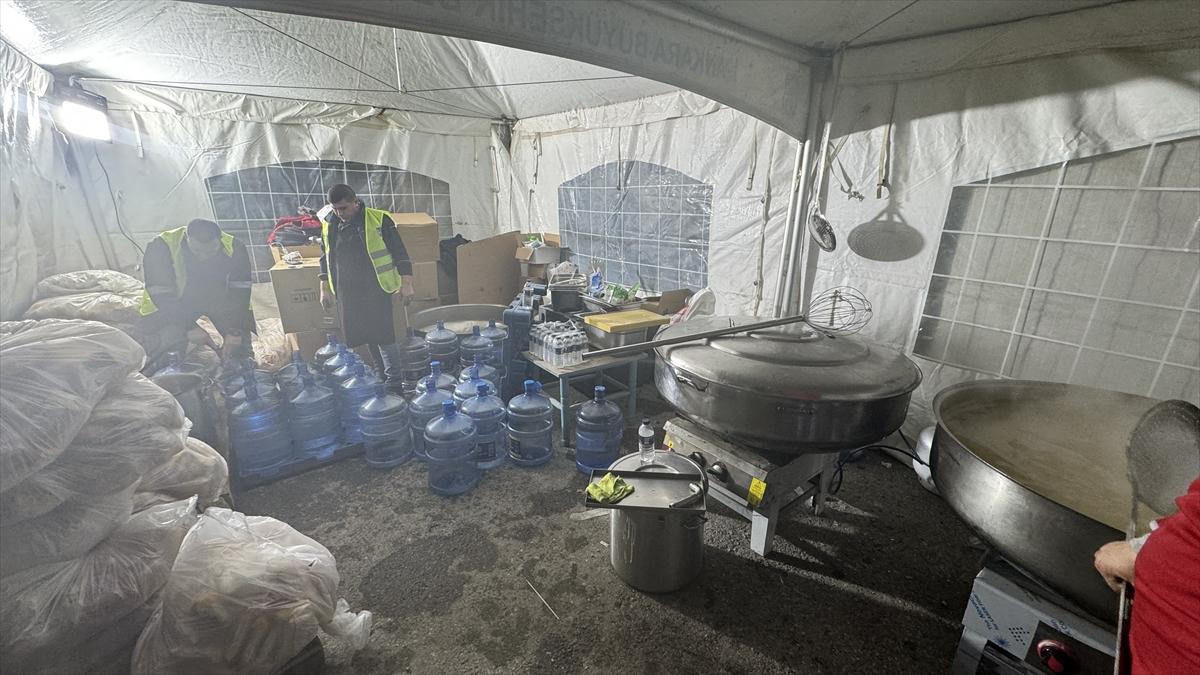 Depremzedeler, 6 Şubat'ın yıl dönümünde sokaklarda