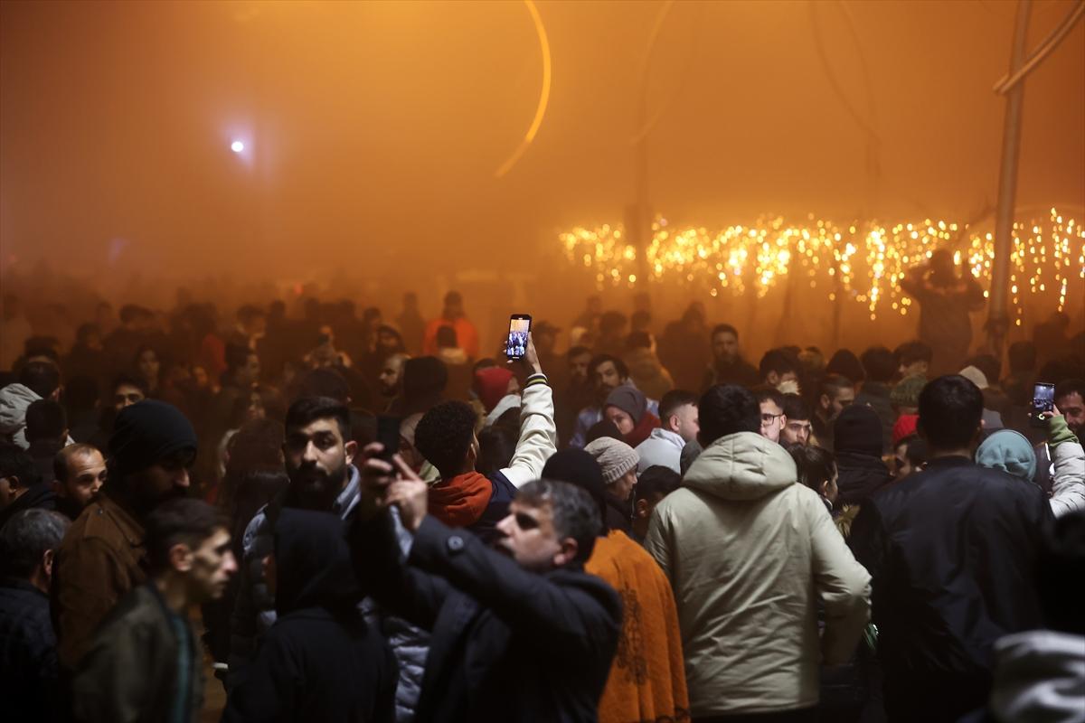 Depremzedeler, 6 Şubat'ın yıl dönümünde sokaklarda