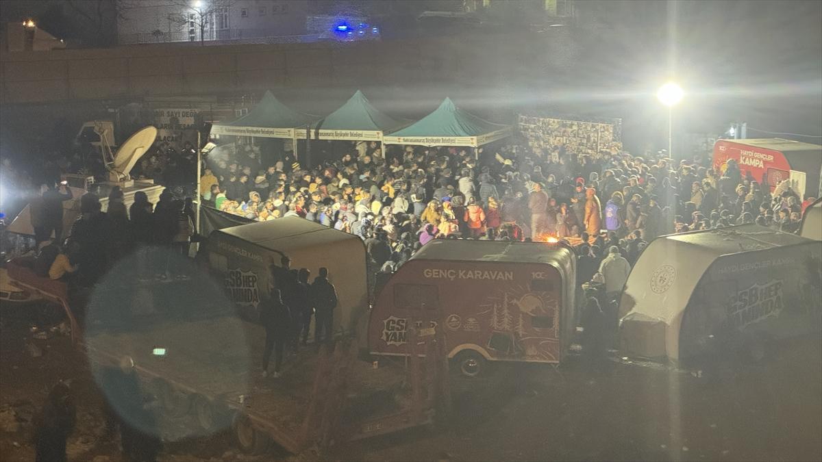 Depremzedeler, 6 Şubat'ın yıl dönümünde sokaklarda